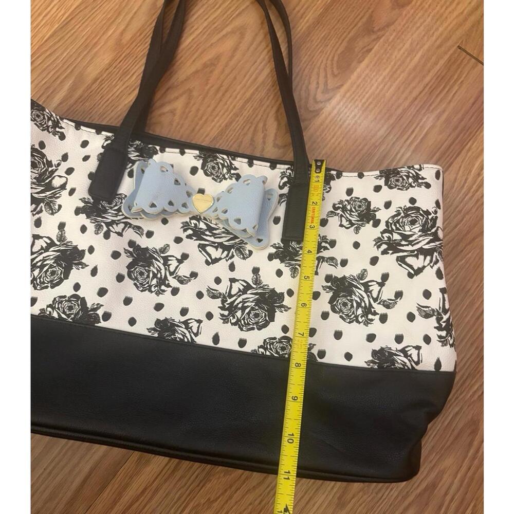Betsey Johnson Black and White Tote with Floral Print and Bow - Picture 6 of 9